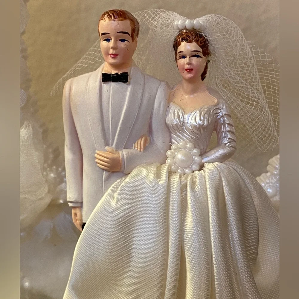 VTG Wedding Cake Topper Bride Groom Heart Flowers Faux Pearl Coastal Novelty USA